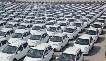 王者風(fēng)范，實(shí)力領(lǐng)跑——江淮新能源汽車(chē)千臺(tái)交車(chē)盛典隆重舉行，二手車(chē)經(jīng)銷(xiāo)業(yè)務(wù)同步升級(jí)